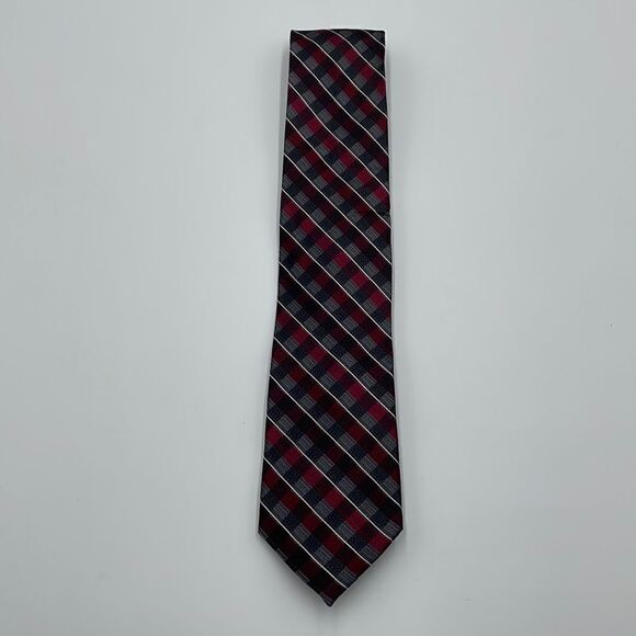 100% silk Black and red pronto uomo necktie - Picture 1 of 5